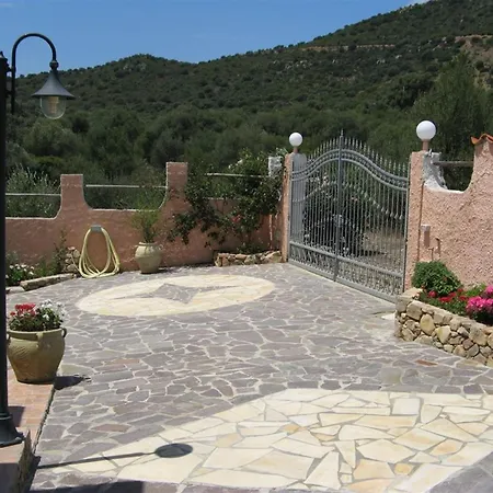 Villa Bruna Solanas (Cagliari)